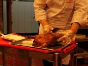 petulant chef cuts up our duck - won keis has nothing on this place!
